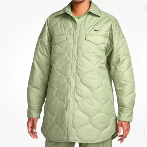 Nike Oversized Quilted Coat NWT - Picture 1 of 15